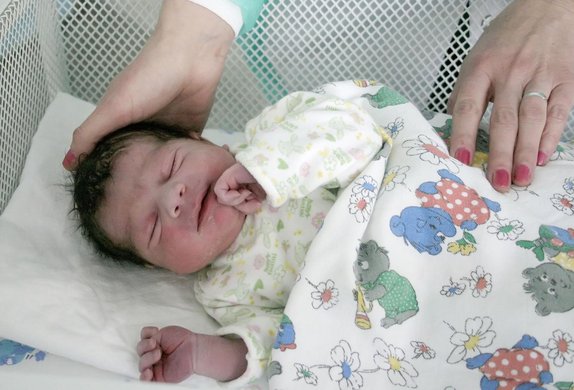 Гигантско бебе се роди в София 