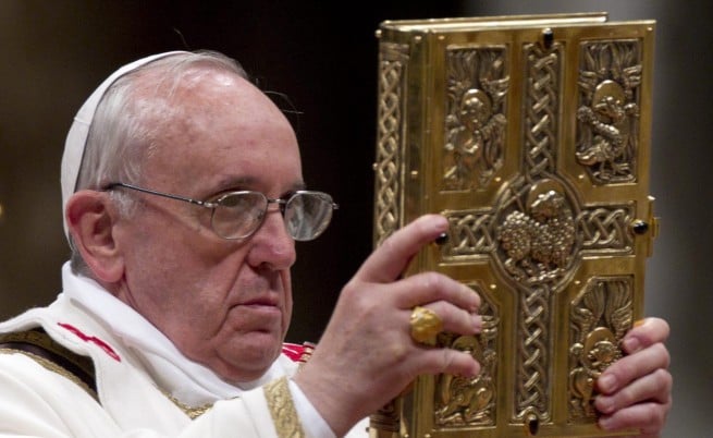 Папата отхвърли отново признаването на еднополовите бракове и абортите