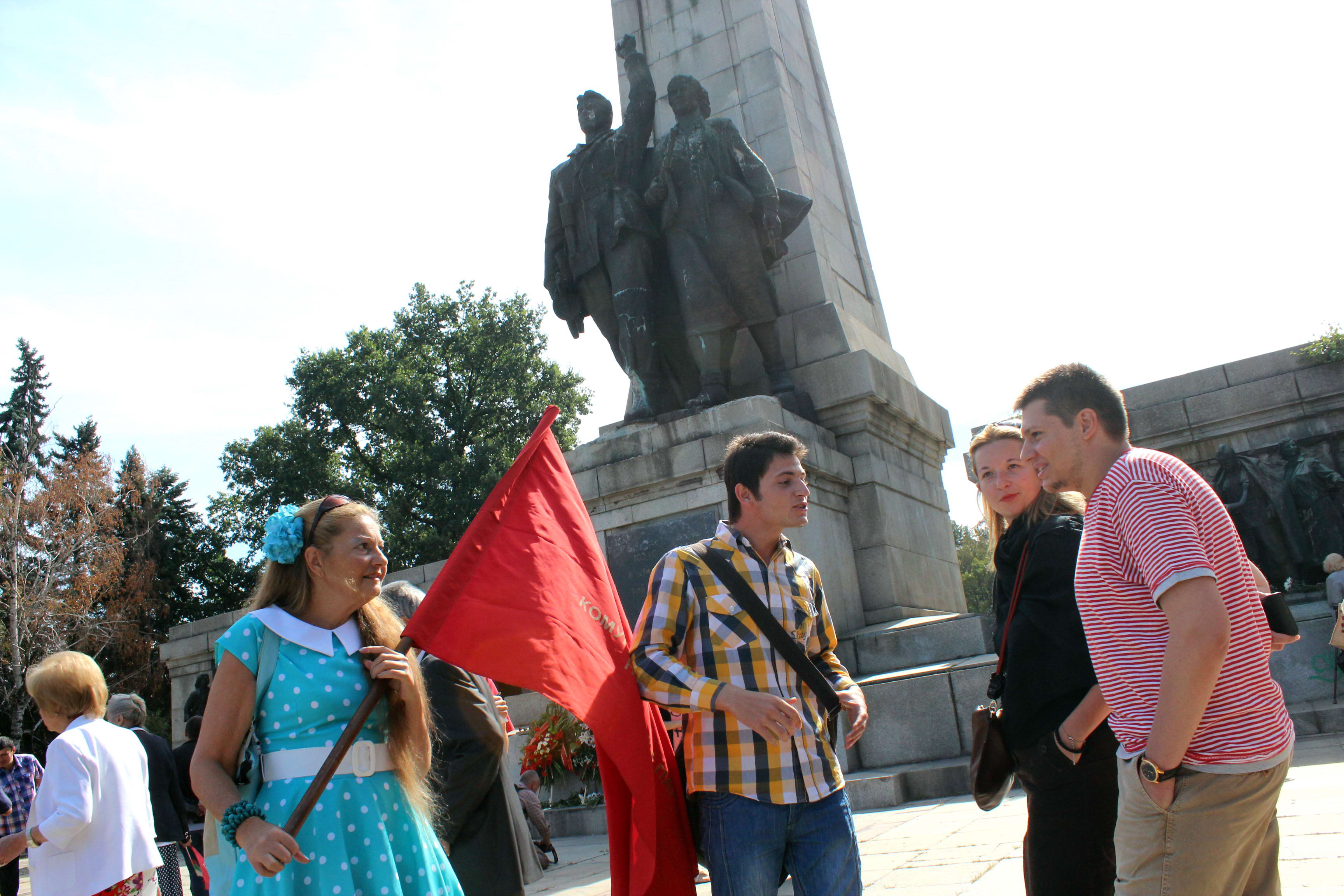 Социалисти почетоха 69-годишнината от деветосептемврийското въстание 