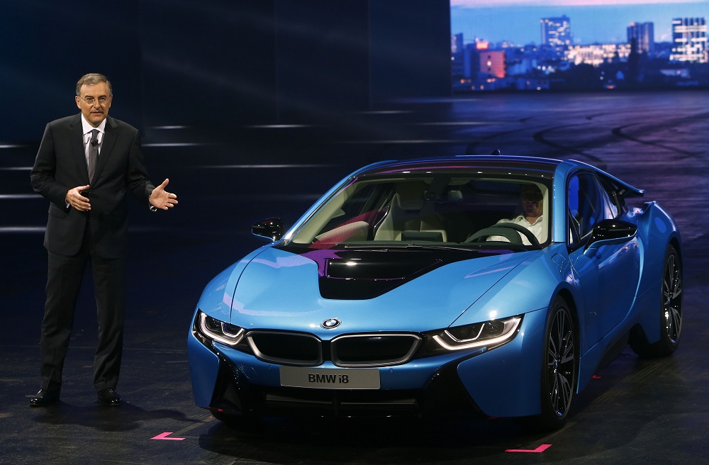 Обявиха цената на BMW i8 - 135 925 долара