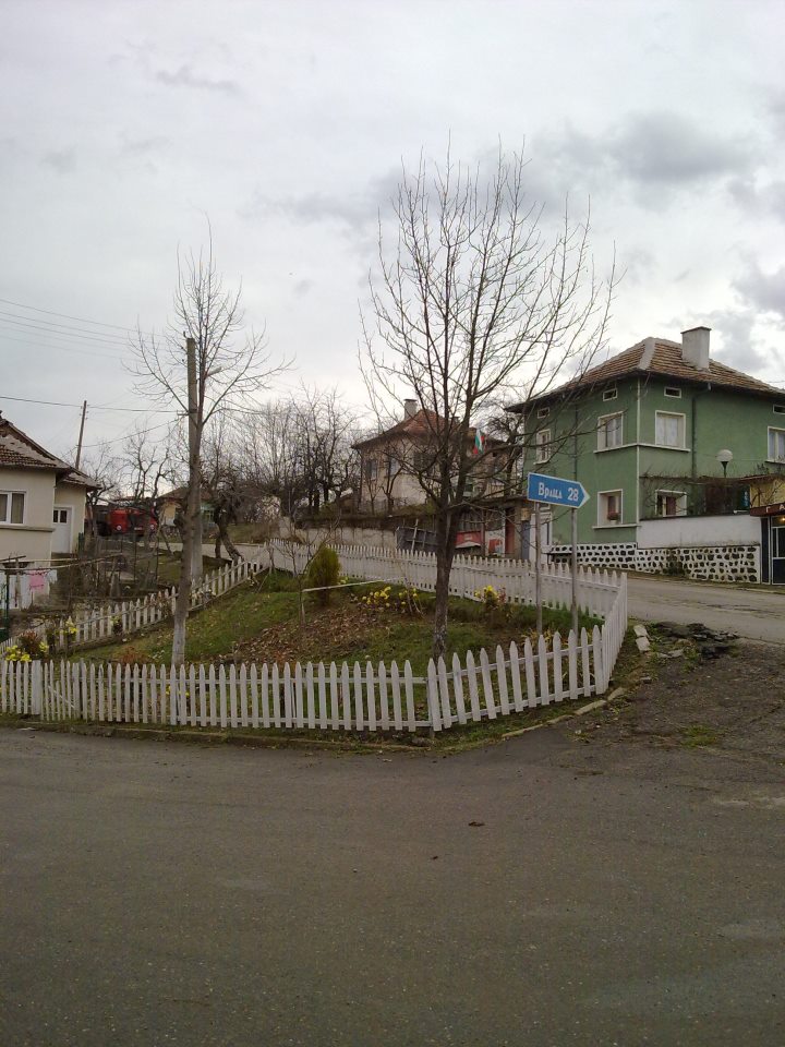 Изнасилената кметица на село Черкаски се крие зад решетки 