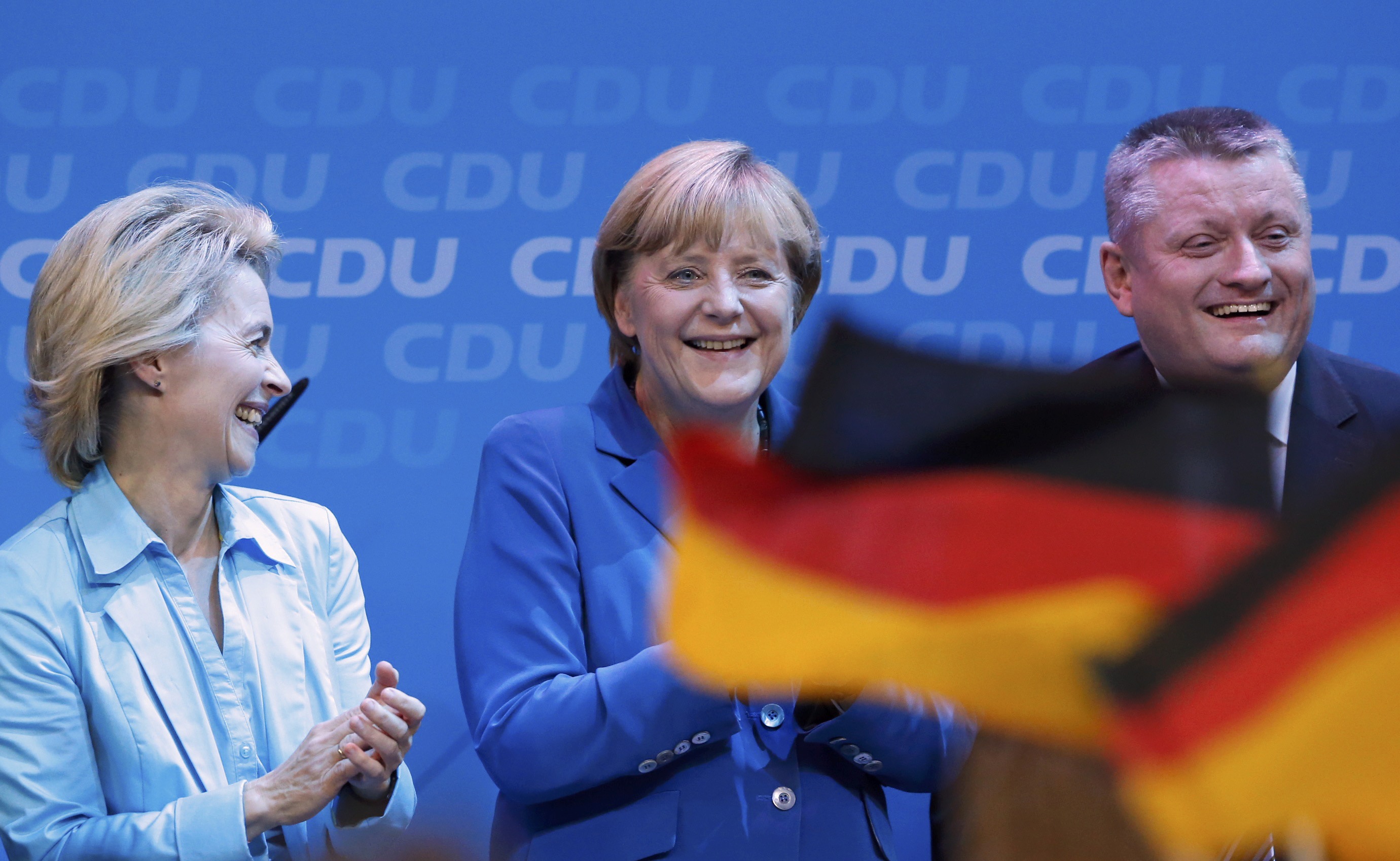 Меркел изключи възможността да управлява с правителство на малцинството