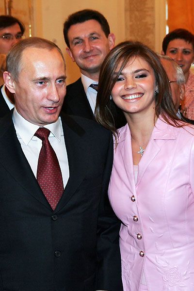 Владимир Путин в центъра на скандал със сватба 