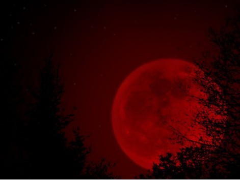 Кървава Луна на 18 октомври