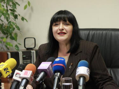 Уволняват шефката на Агенцията по заетостта Камелия Лозанова 