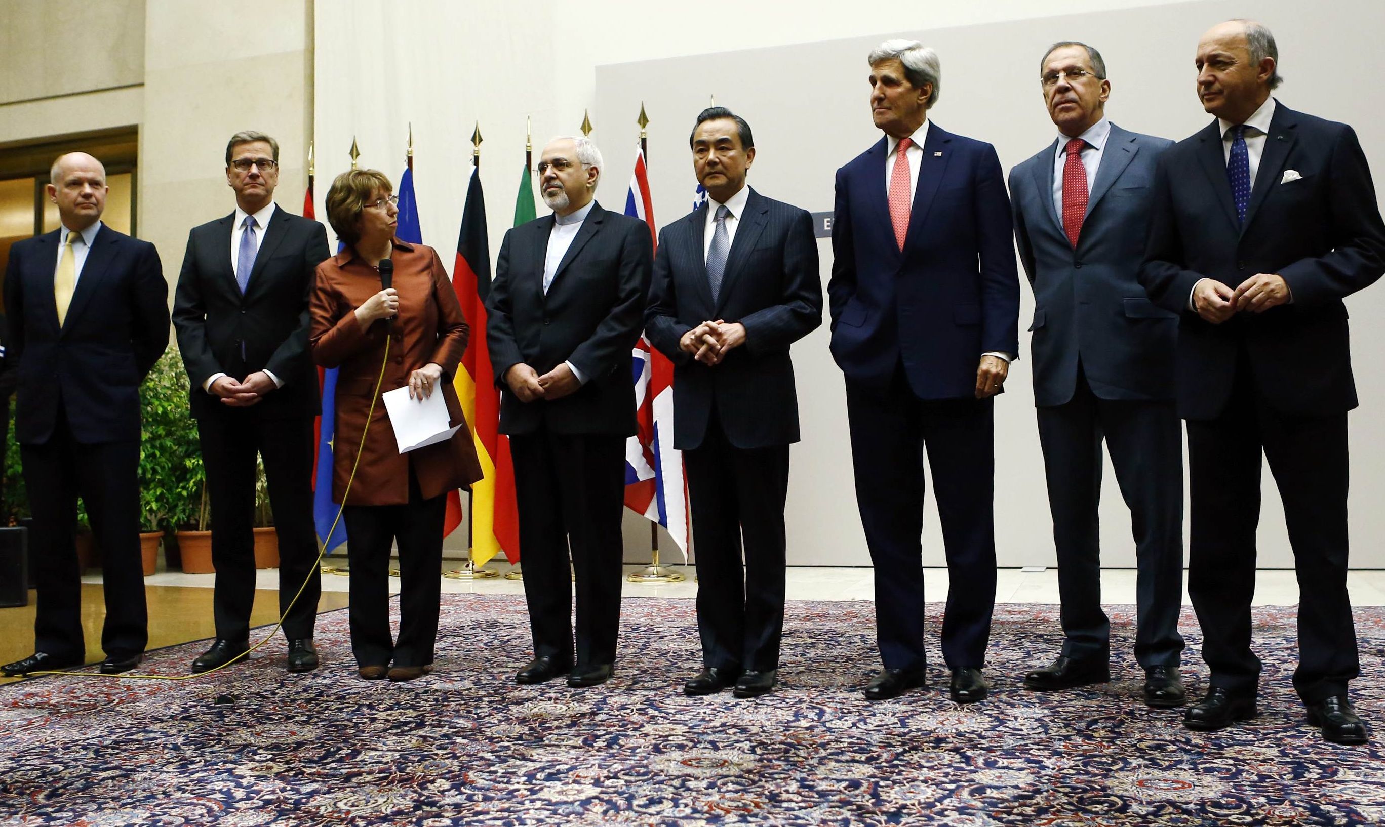 Историческото споразумение в Женева: Иран няма да обогатява уран срещу 7 млрд. долара
