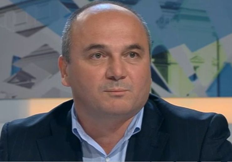 Финансистът Дацов вдигна завесата над данъка за свръхпечалбата