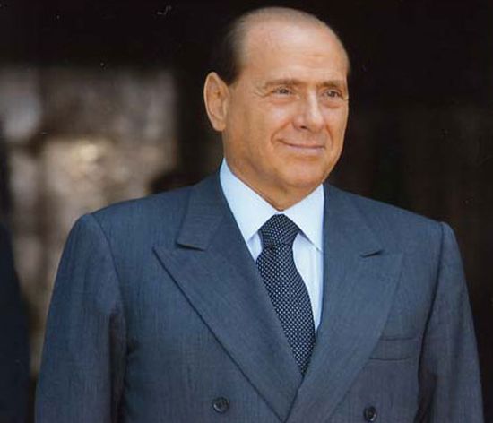 Берлускони издига две мега звезди за депутати
