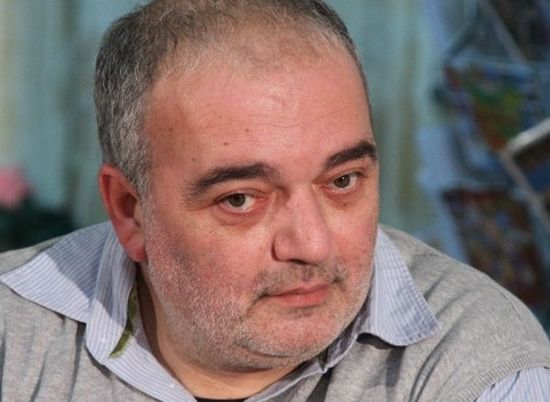 Собственикът на сайтове за фалшиви новини Бабикян шантажира Ковачки преди изборите