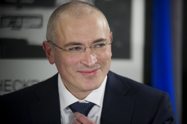Ходорковски стигна до Швейцария