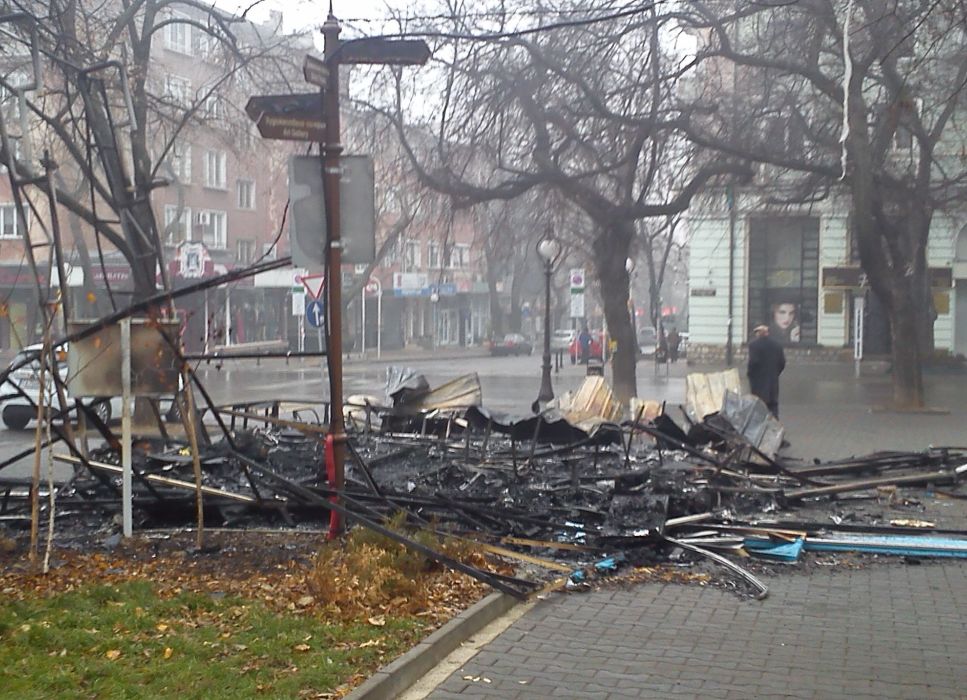 Разпитват таксиджии за пожара в офиса на „България без цензура“