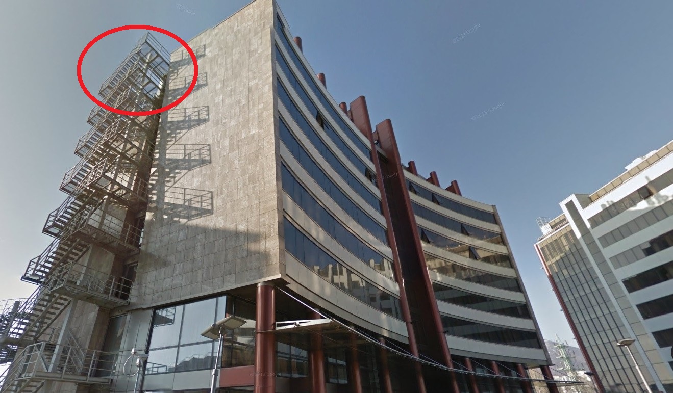 Само в БЛИЦ: Психолози от МВР спасиха самоубиец от 7-ия етаж на хотел &quot;Феста&quot;