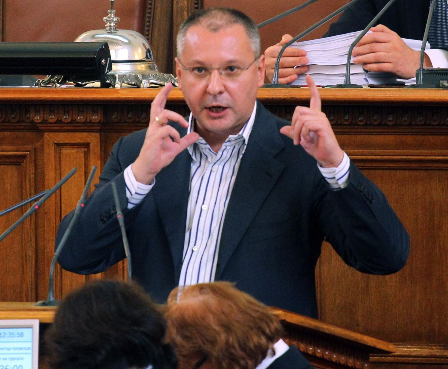 Станишев: В парламента не сме на ловна пусия