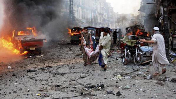 Взривиха кино в Пакистан - 11 убити