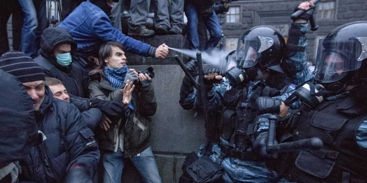 Касапница в Киев - най-малко петима убити (НА ЖИВО)