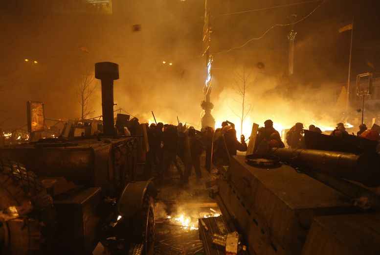 Ескалацията в Киев продължава: Болниците са препълнени с ранени, на някои са ампутирани крайници (НА ЖИВО)