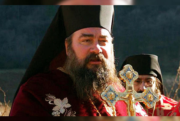 Монаси бранят набъркания в порноскандал Борис Бачковски