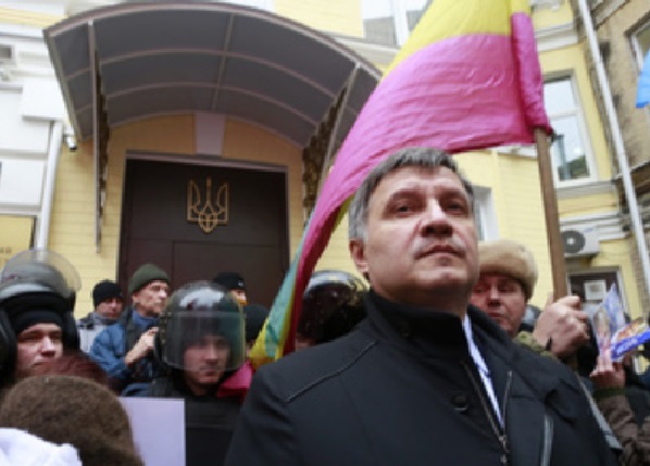 Югозточна Украйна на нож срещу Майдана
