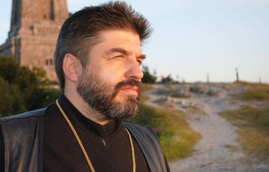 Отец Янакиев: Само куршум може да ме спре да разоблича педе*астите в църквата!