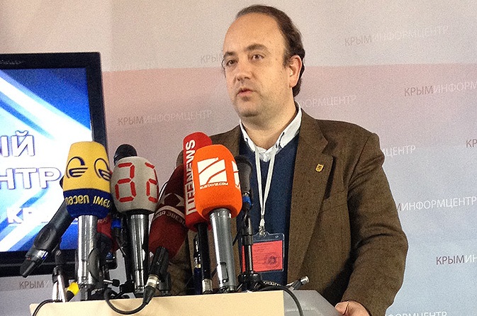 Испански депутат и наблюдател на референдума в Крим попиля западната пропаганда