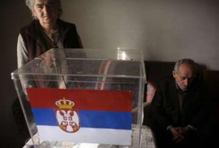 Смъртен случай на изборите в Сърбия 