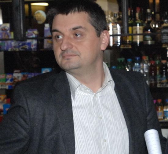 Защо Томислав Дончев е в тефтерчето на Филип Златанов?