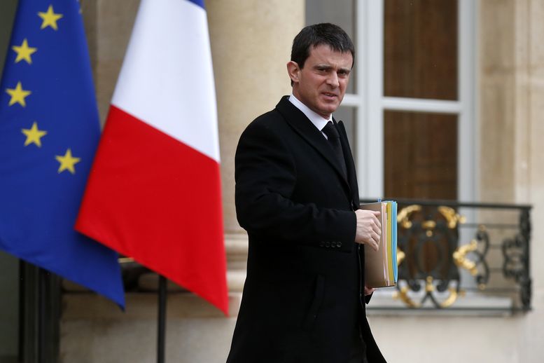 Правителството във Франция падна, вътрешният министър е новият премиер  