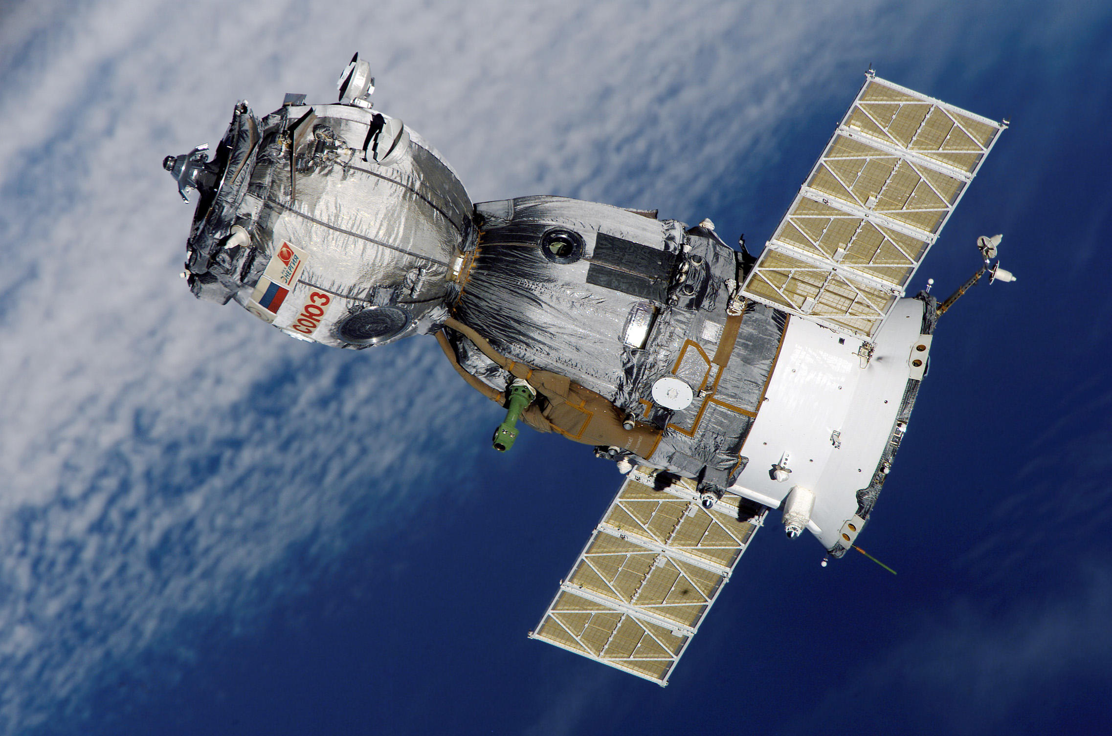 НАСА прекъсна контактите си с Русия