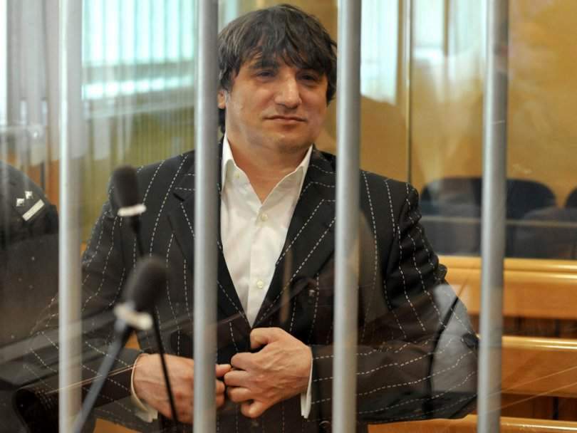 Наследникът на Сретен Йосич топи наши играчи и сръбски политици за кокаин 