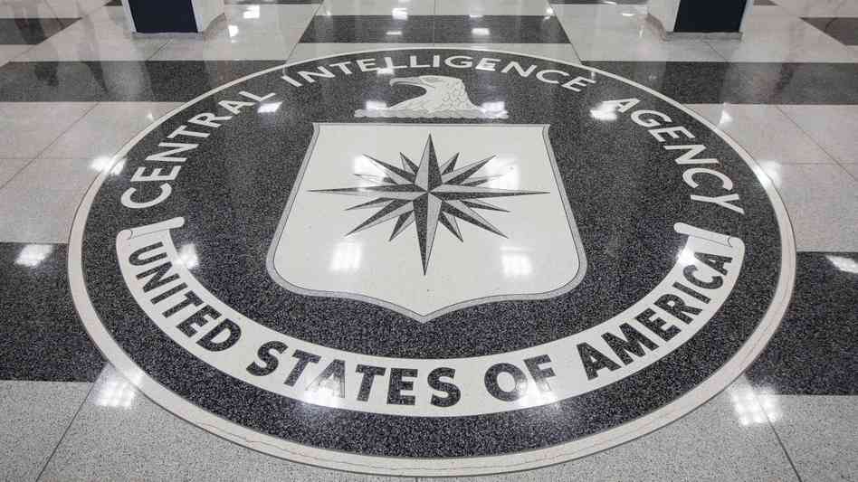 ЦРУ обви в тайнственост самоубийството на важен шпионин