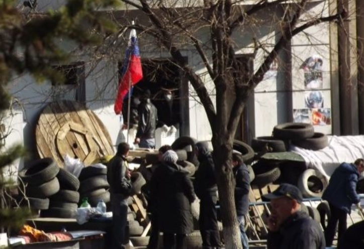 Луганск се готви за кървава нощ (ВИДЕО)