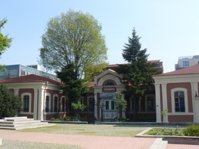 Гори сградата на Девети Пловдивски пехотен полк