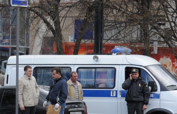 Трима нахлуха в руска банка и взеха заложници