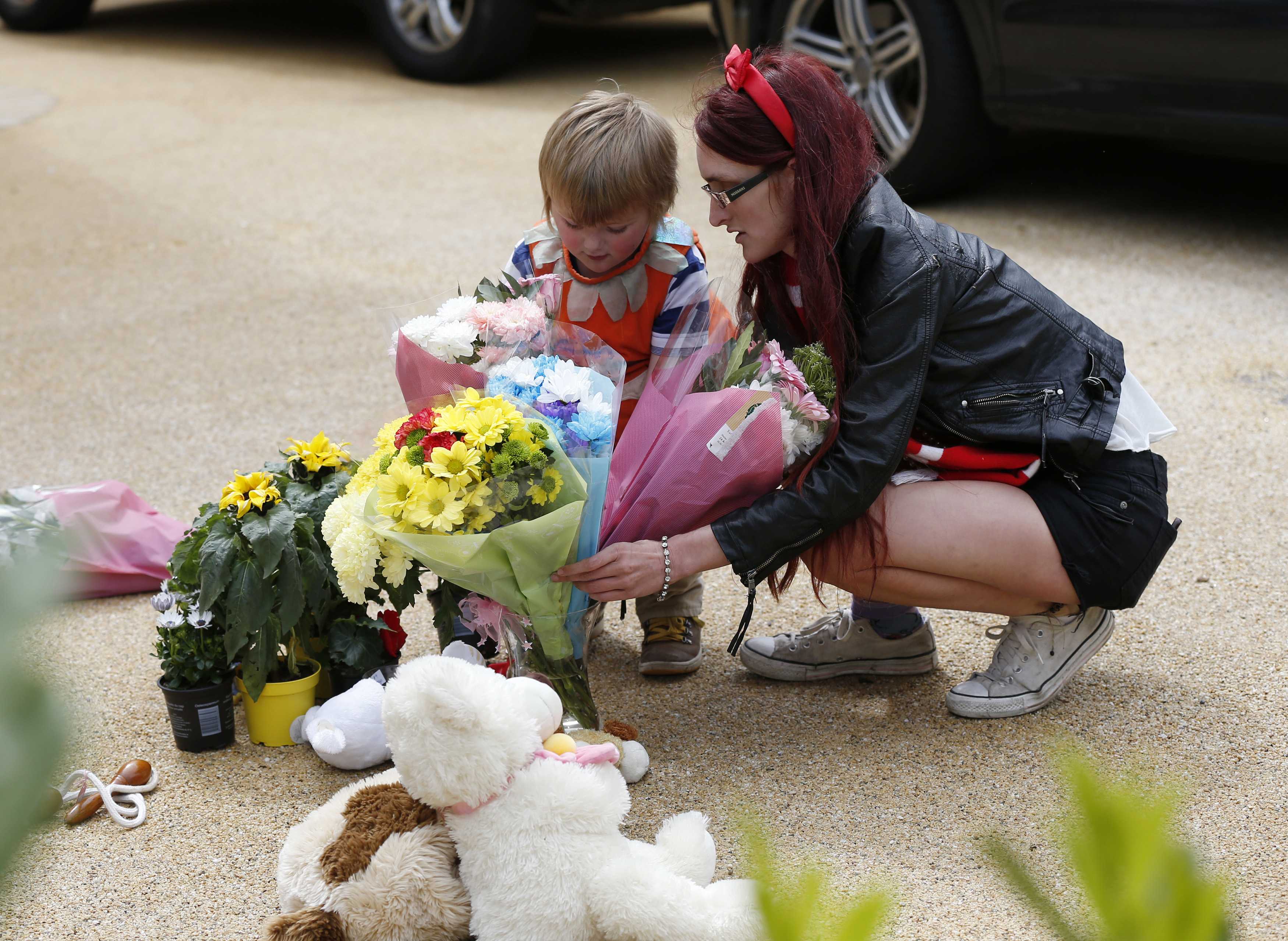 Трите дечица в Лондон са умъртвени от майка им (СНИМКИ/ВИДЕО) 