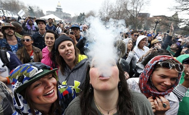 Туристически бум регистрират в Денвър заради легалната марихуана