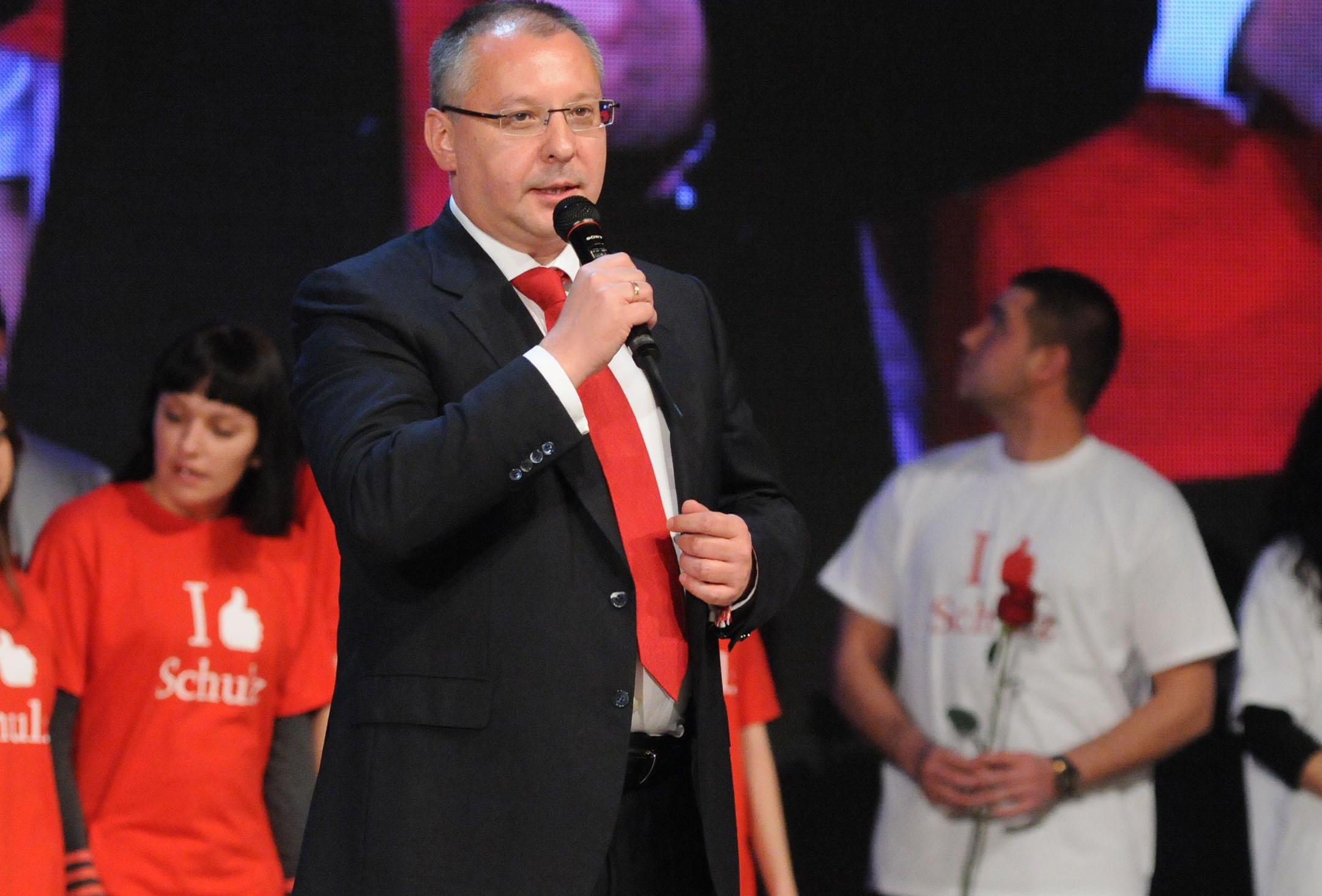 Станишев потвърди: Напускането на Курумбашев е съгласувано с ръководството