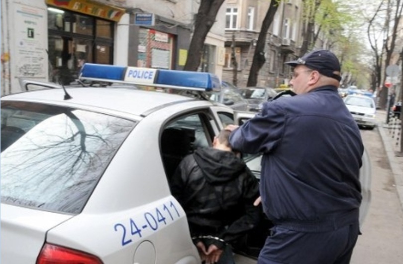 Зрелищният арест във Варна – заради неспиране на стоп палка