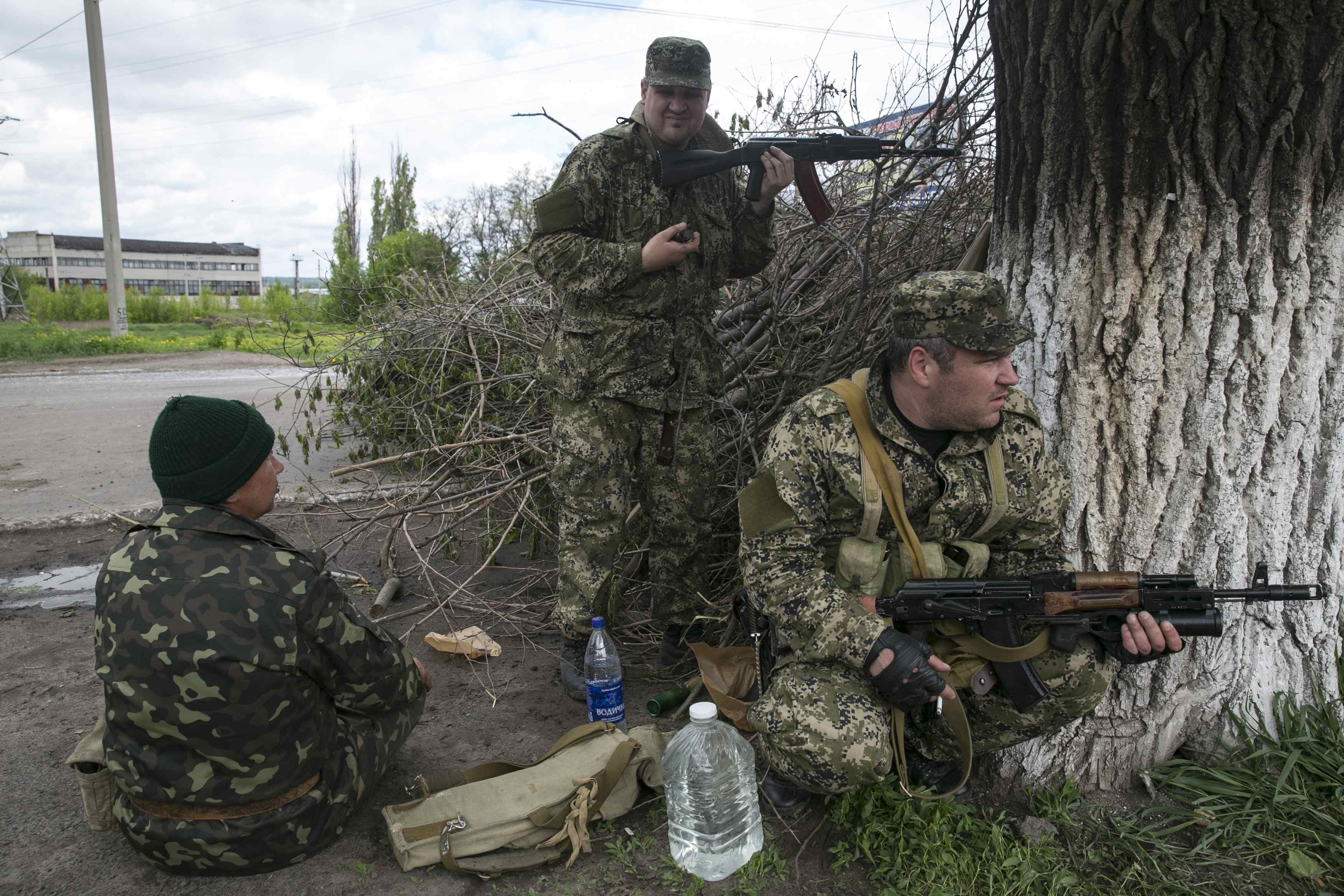 Нови жертви в Славянск: Загинали са четирима от МВР