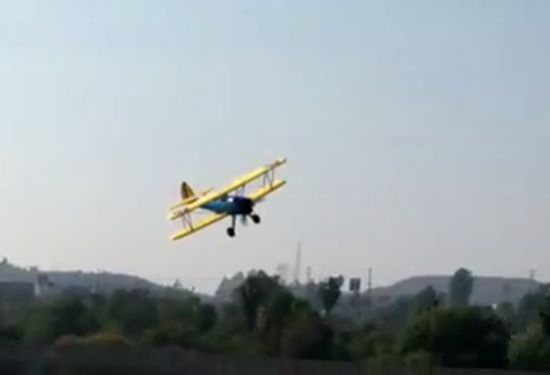 Пилот се разби със самолета си на американско авиошоу (ВИДЕО)