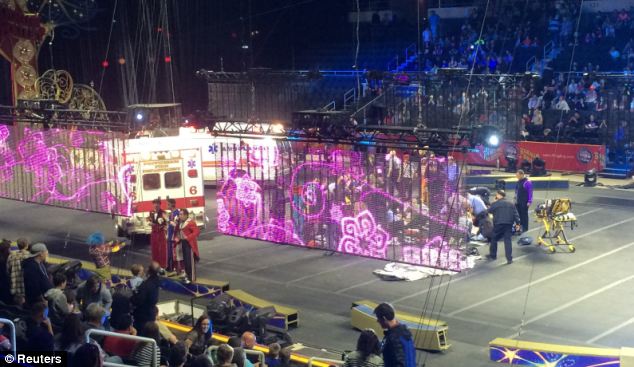 Вижте инцидента с платформата в цирка в Провидънс (ВИДЕО)