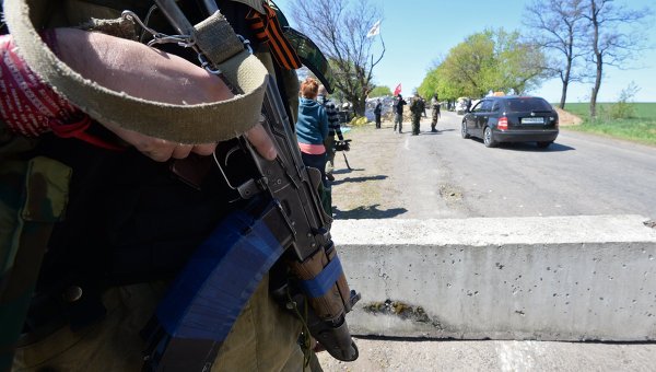 Въоръжени окупираха службата за сигурност в Донецк