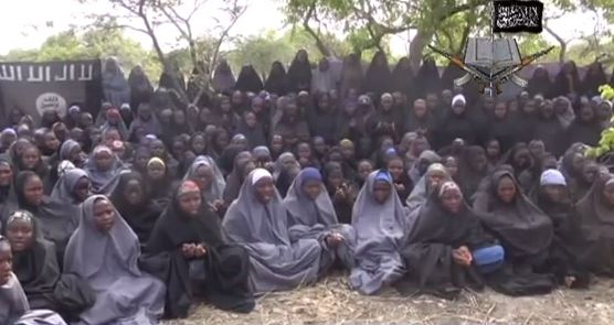 „Боко Харам” показа отвлечените ученички и постави условията си (ВИДЕО)