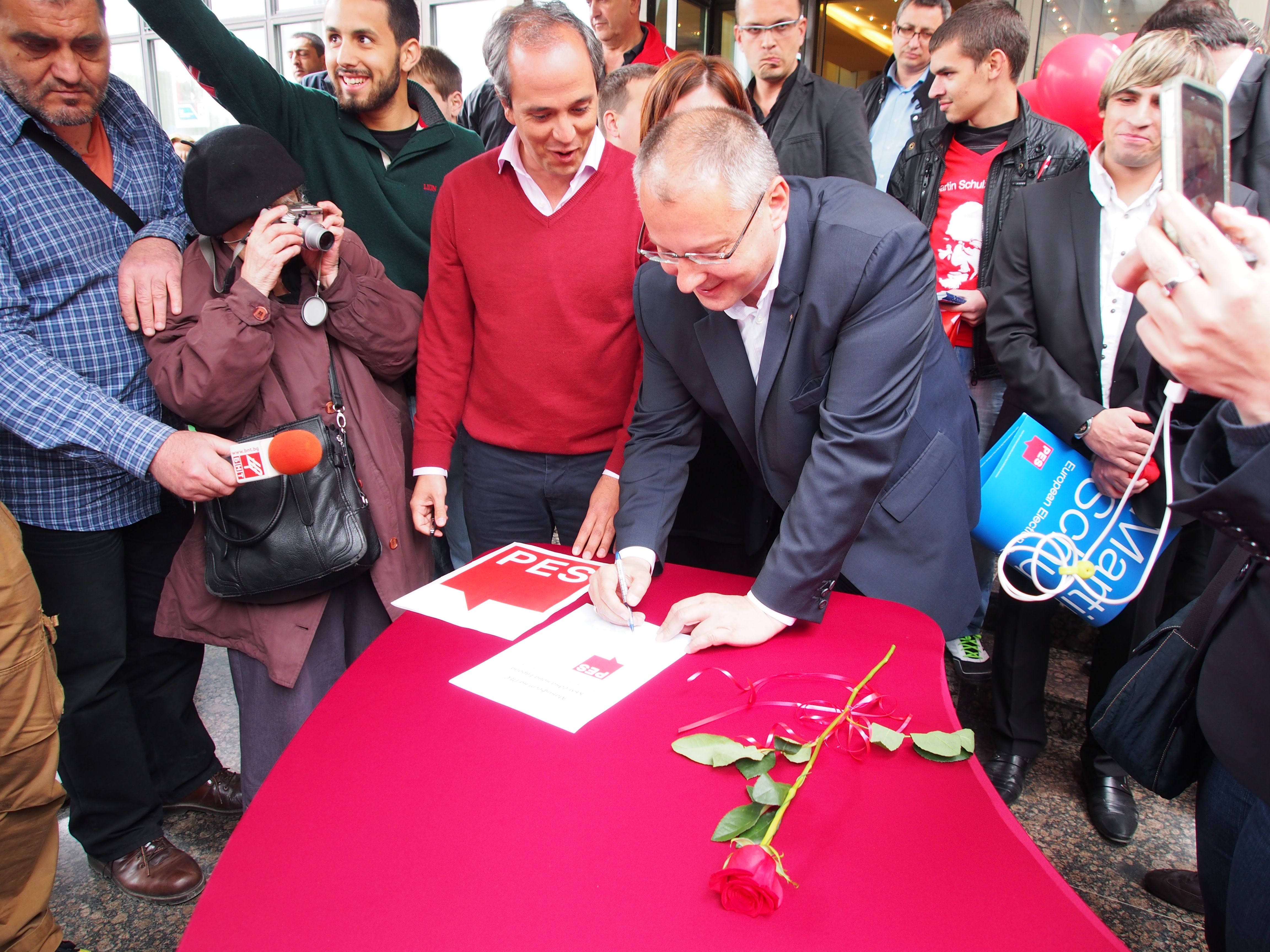 Станишев взе участие в инициатива на португалски социалисти