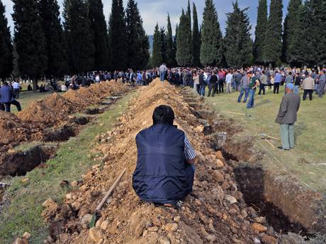 292-ма станаха официално загиналите в Турция