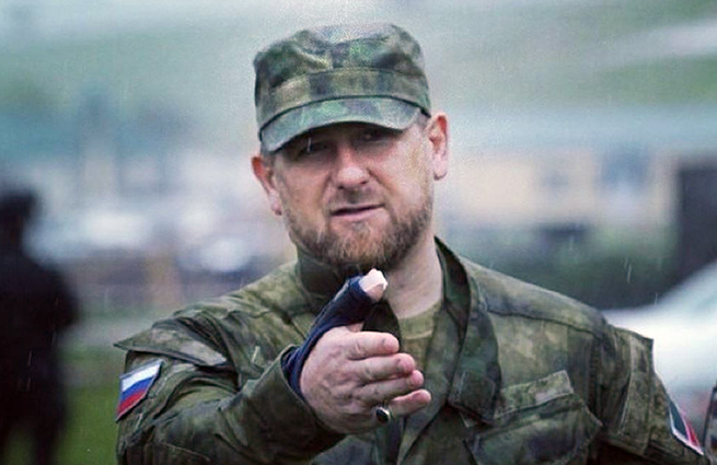 Кадиров призова украинския външен министър: На колене пред Путин!