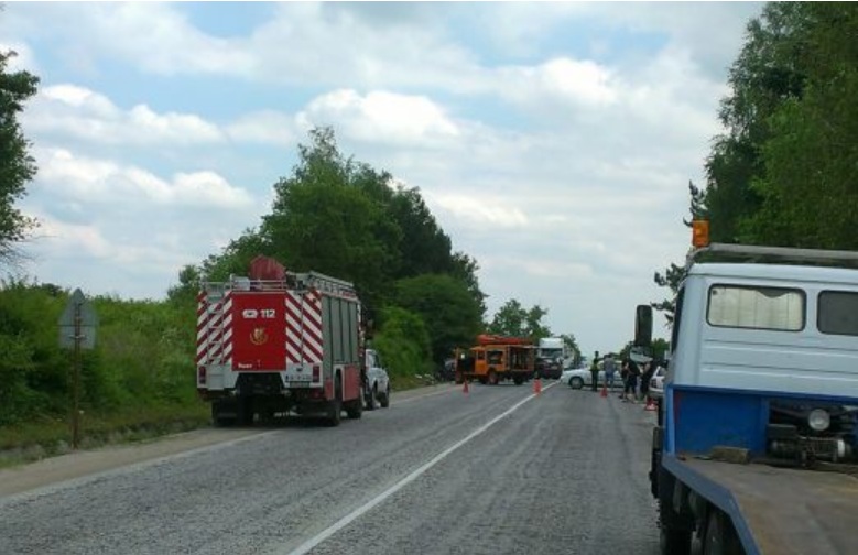 Спешно търсят кръводарители за Катя, оцеляла в автомелето край Ловеч 
