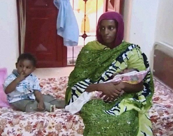 Майката-християнка от Судан е обвинена във фалшификации