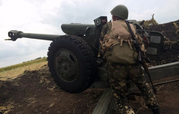 Самолети и артилерия атакуват терористите в Украйна