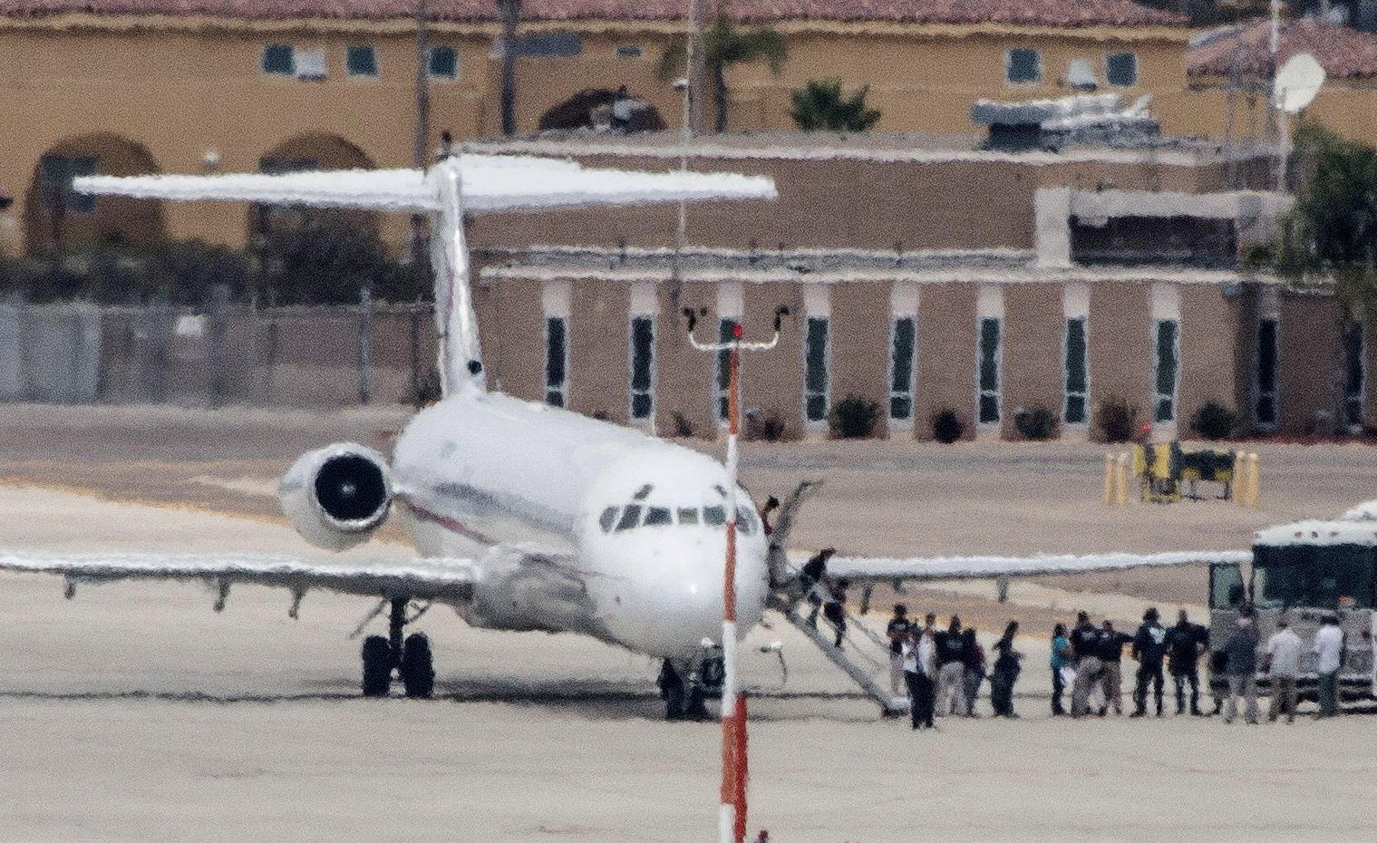 САЩ поискаха затягане на мерките по летищата с полети до тях