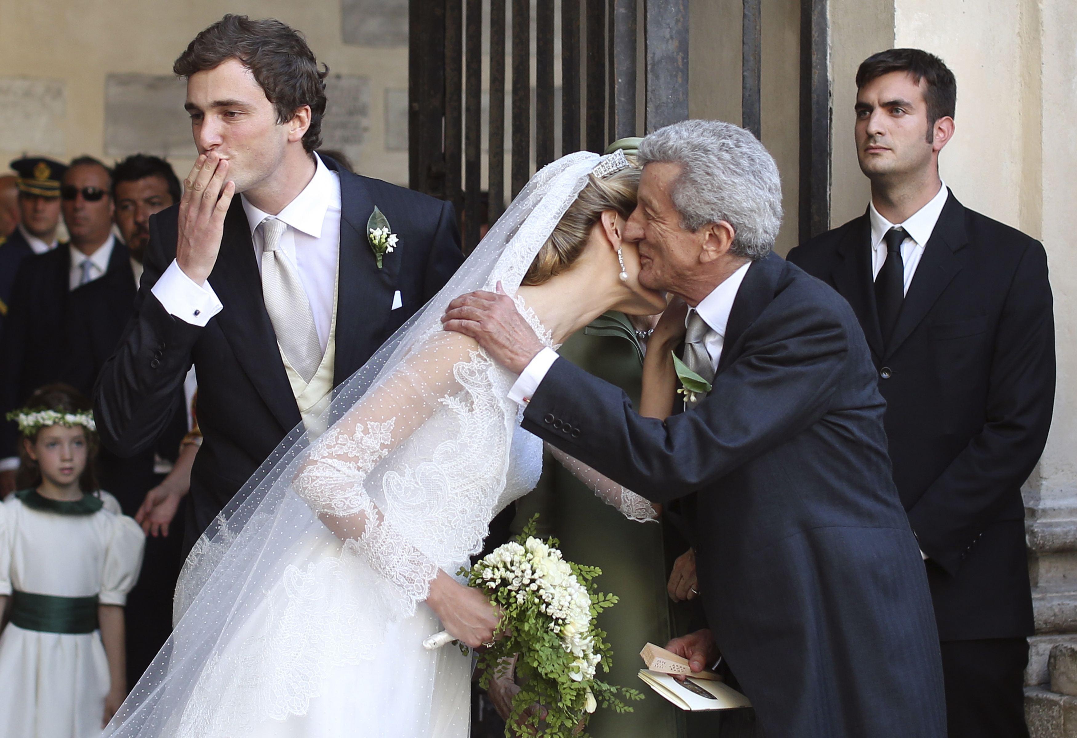 Принцът на Белгия вдигна скромна сватба (СНИМКИ)